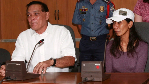 Gunmen free American woman in southern Philippines