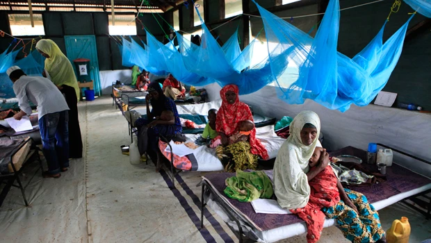 Gunmen kidnap two Spanish aid workers from Kenyan camp
