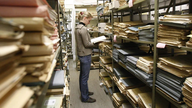 Hundreds of Nazi probes reopened