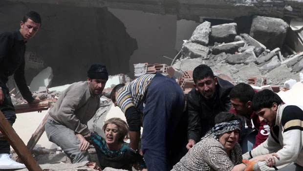 7.2 quake in Turkey kills 85, collapses buildings
