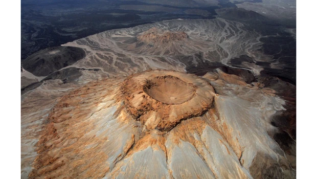 Jabal Abyad: Kingdom’s highest volcano