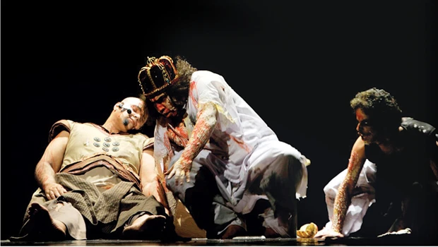 Saudi artists call for support to theater