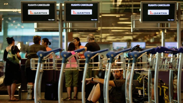 Qantas offers free flights to woo back customers
