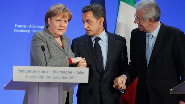 Sarkozy, Merkel agree to stop sniping on ECB crisis role