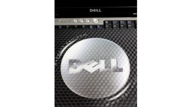 Dell revenue flat, warns on full-year outlook