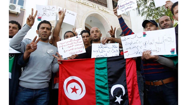 Tunisian court orders ex-Libyan PM extradited