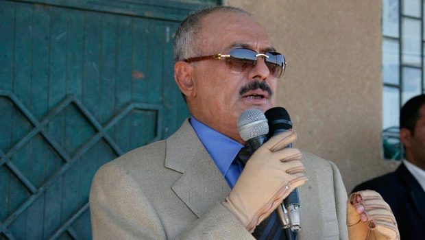 Saleh in Kingdom to sign over power