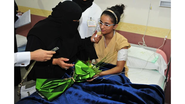 Al-Fayez visits the blaze-hit