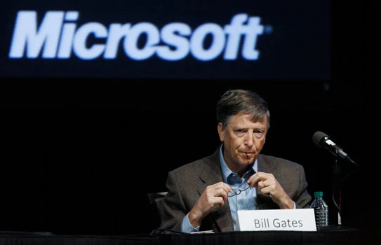 Shareholders reduce support for Microsoft CEO