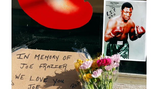 Tributes pour in as Frazier wins top billing at last