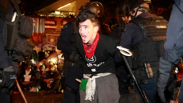 Police dismantle Occupy LA camp