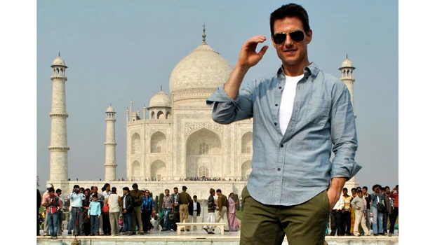 Tom Cruise visits India’s iconic Taj Mahal