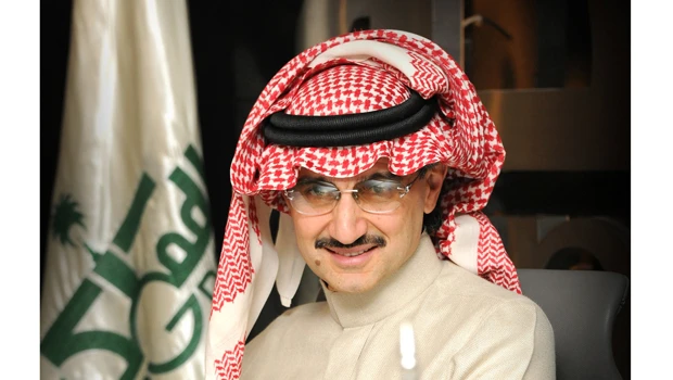 Prince Alwaleed, KHC invest $300m in Twitter