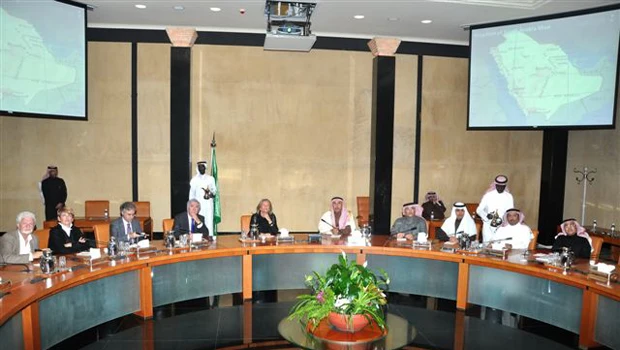 Spanish delegation visits Al-Hukm Palace