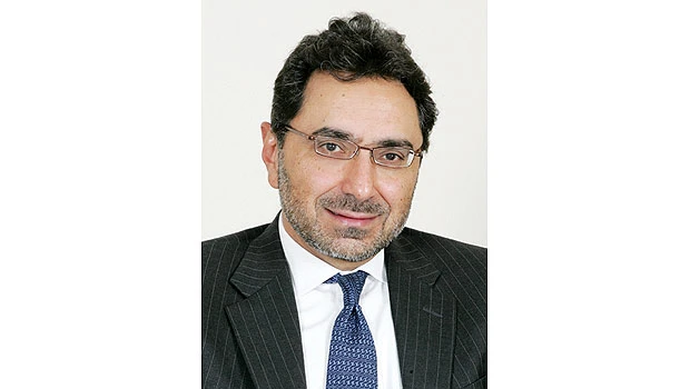 Carlyle buys 42 percent stake in Alamar Foods