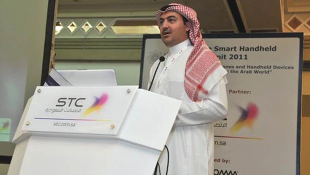 STC forges high-tech links at smartphone forum