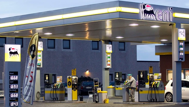 Libya hits ENI but oil deals seem safe