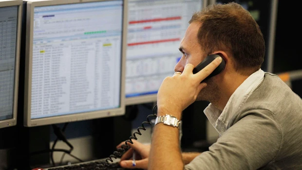 Equity deals drought may cost bankers' jobs