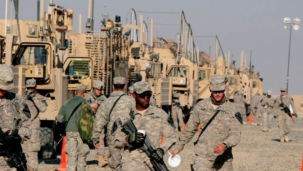 Last US troops leave Iraq, ending war