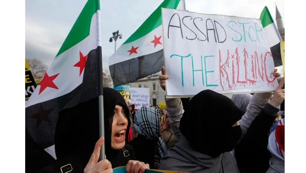 Major battle in Syria; shops shut by strike