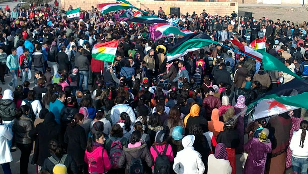 Arab observers fan out across Syria