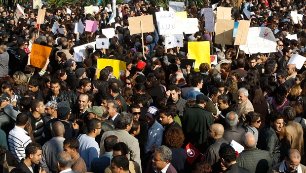 Tunisian secularists protest at Islamists on campus