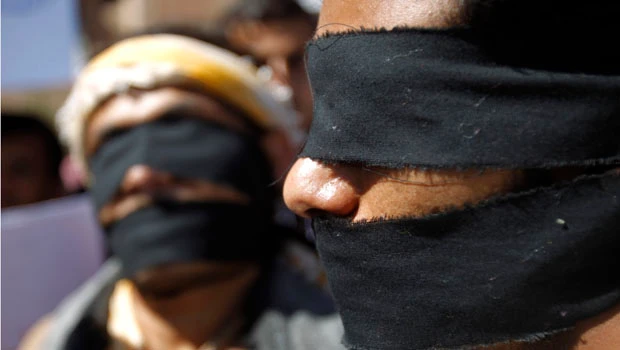 Pro-Saleh protests in Sanaa while seven militants killed in south