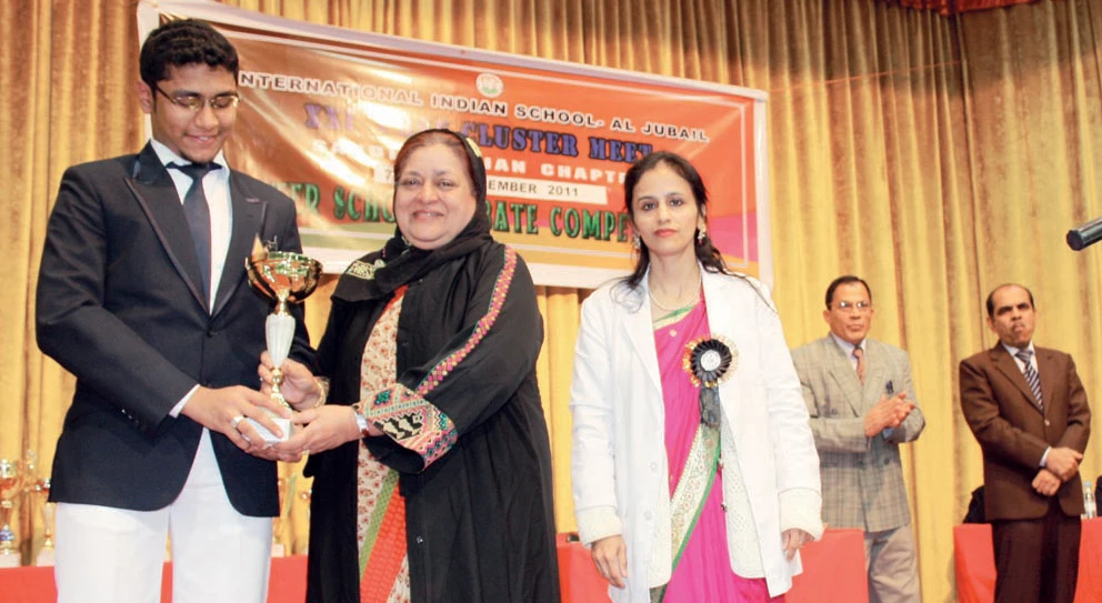 Jubail debaters wow audience