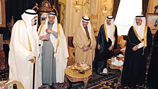 New ministers, Shoura officials sworn in