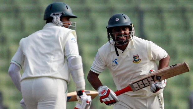Shakib, Nafees lift Bangladesh against Pakistan