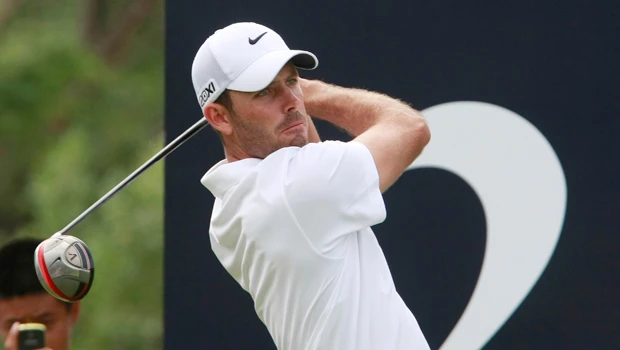 Schwartzel shines as Westwood's Thai lead trimmed