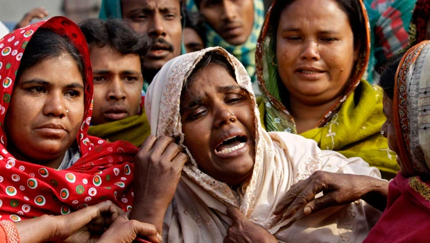 Bootleg liquor kills 143 people in eastern India
