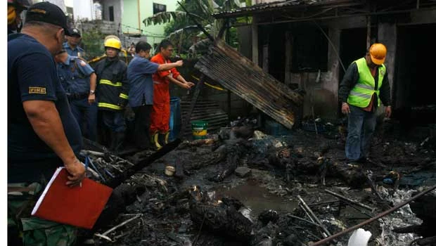 Airplane crashes into Philippine school, 13 killed