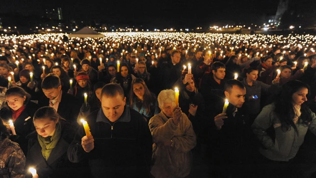 Echoes of 2007 color reactions to college shooting
