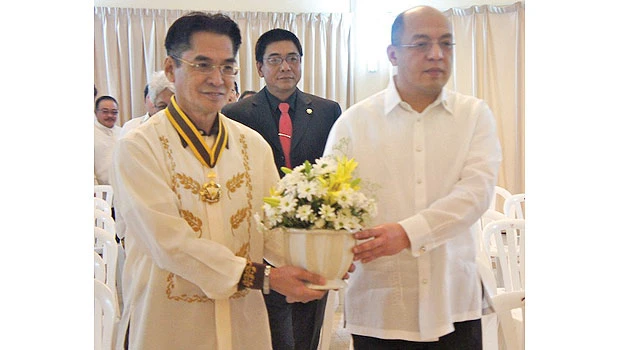 Tributes paid to Philippine national hero