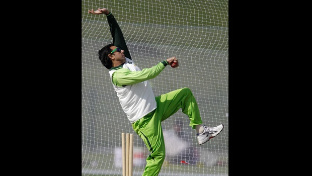 England seeks solution to Ajmal puzzle