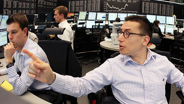 US jobs cheer cut short by euro crisis worries
