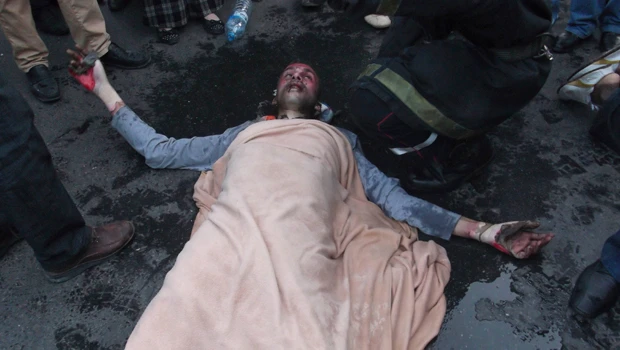 5 unemployed Moroccans set selves on fire