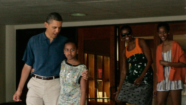 Obama remembers family history in Hawaii