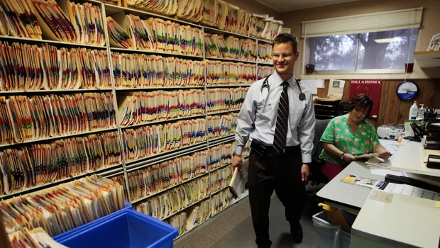 Hospital lures rural doctors with unusual offer