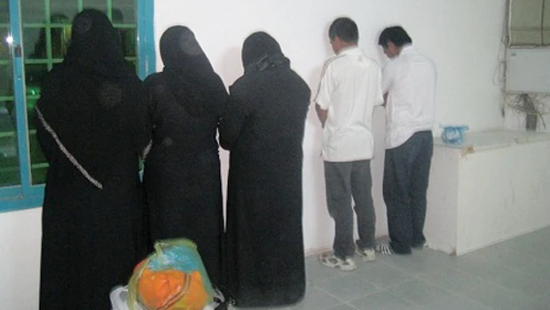 Riyadh police arrest 3 runaway maids with ‘middlemen’