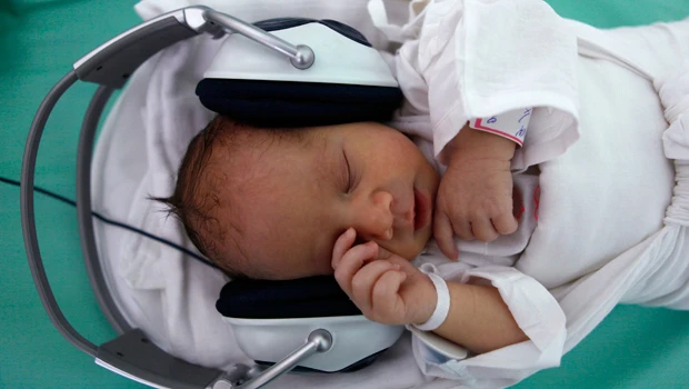 Study: Babies try lip-reading in learning to talk