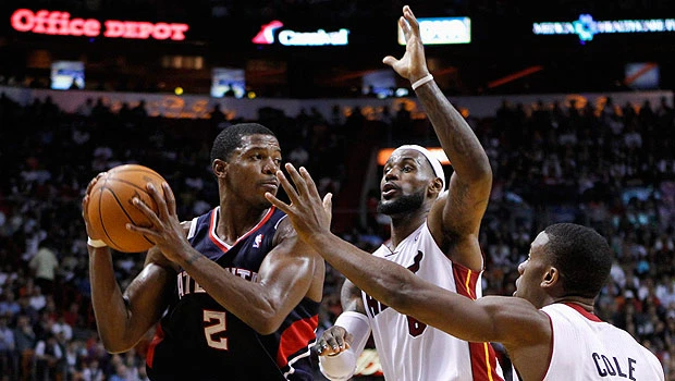 Hawks run away from Heat in fourth