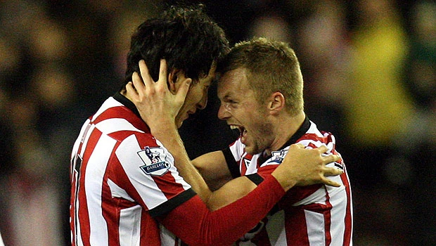 Ji Whiz! Sunderland sinks leaders Man City