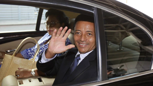 Madagascar exiled president sent back to South Africa