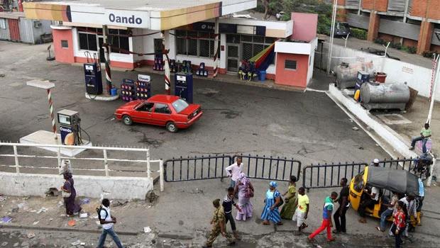 Nigerians stop gas stations from selling fuel