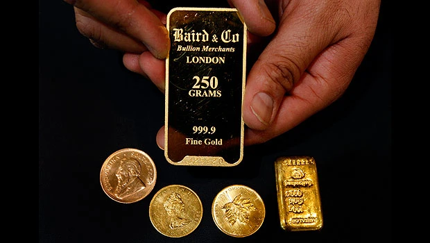 Will gold break through the $2,000 an ounce barrier in 2012?