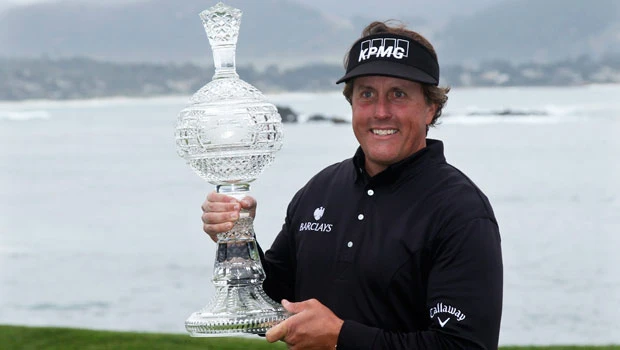 Mickelson crushes Tiger and wins Pebble Beach