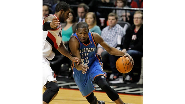 Durant to fore as Thunder repulse Warriors