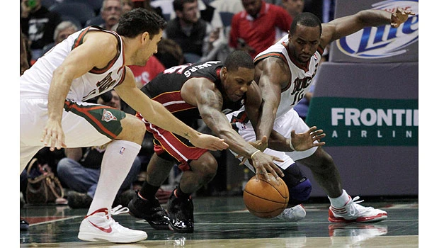 Bucks top Heat despite James' 40